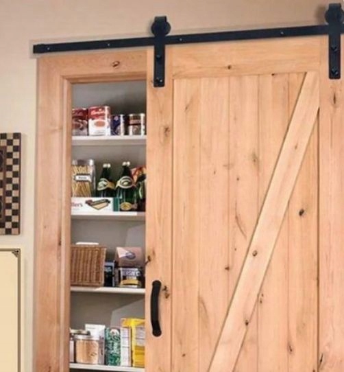 Systém posuvných dverí BARNDOOR s vedením
